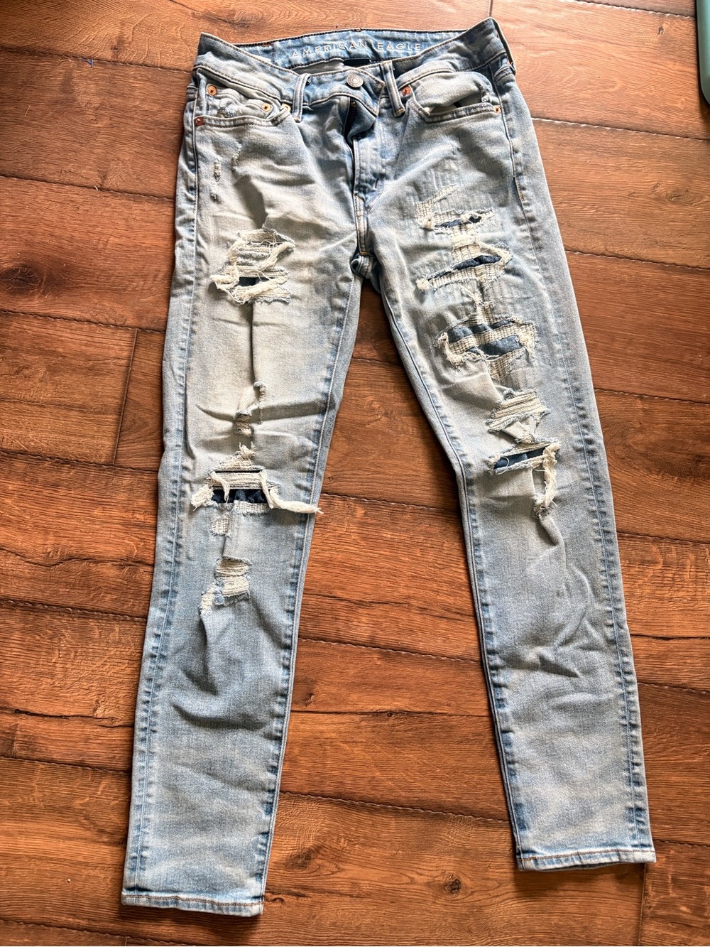 American Eagle Outfitters Light Blue Distressed Relaxed Jeans
